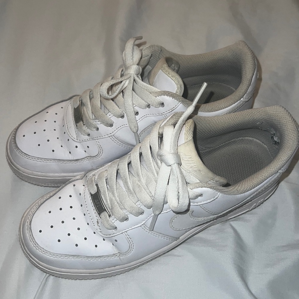 Air Force Ones used.